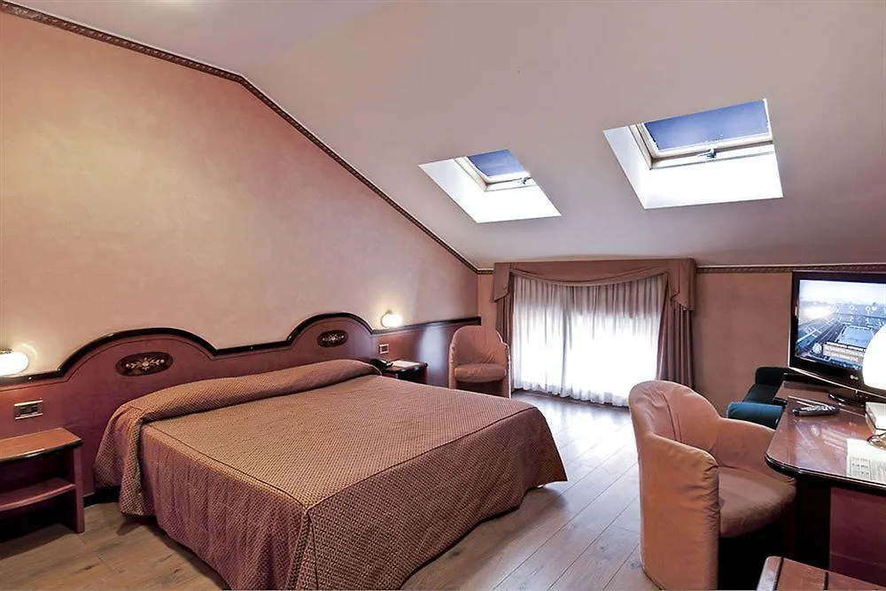 Ih Hotels Milano Puccini